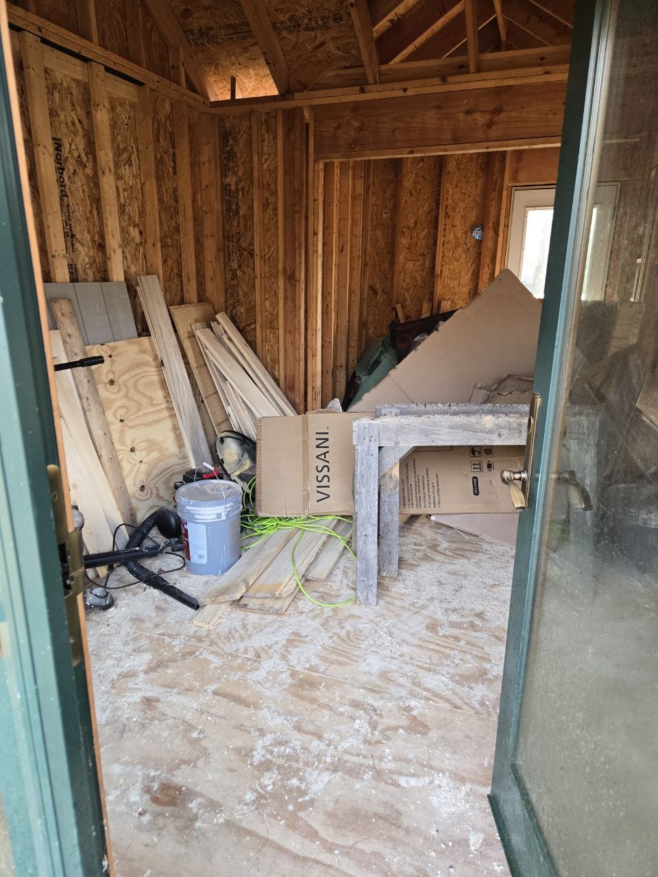 Inside of the weird shack showing it as basically an empty shell before any move attempt